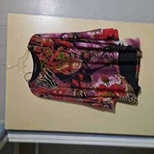 Red and Purple Graphic 3/4 Sleeve Blouse